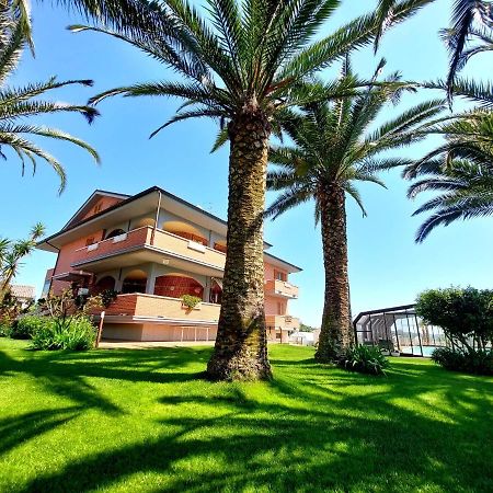 B&B Sotto Le Palme Molino Ciccolini エクステリア 写真